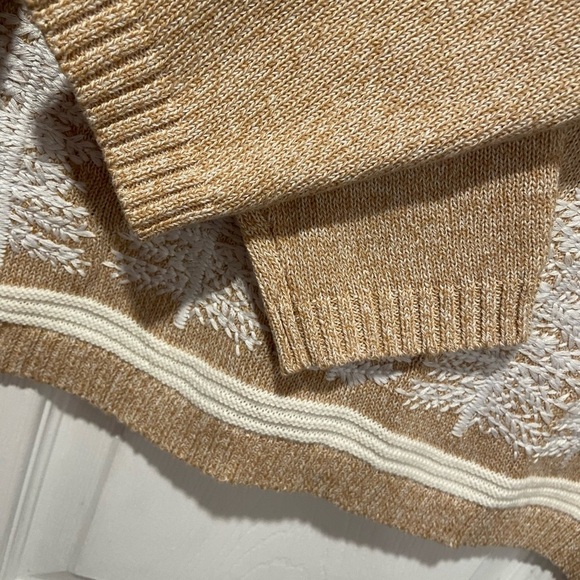 NWT Serengeti Size XL Tan White Embroidered Snowflake Pine Tree Knit Tunic Top - Picture 3 of 12